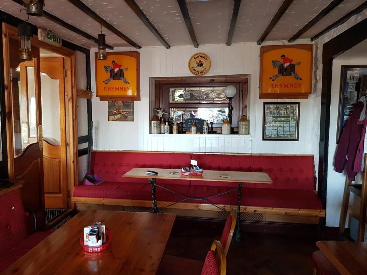 Prince Of Wales Inn Rhymney 외부 사진