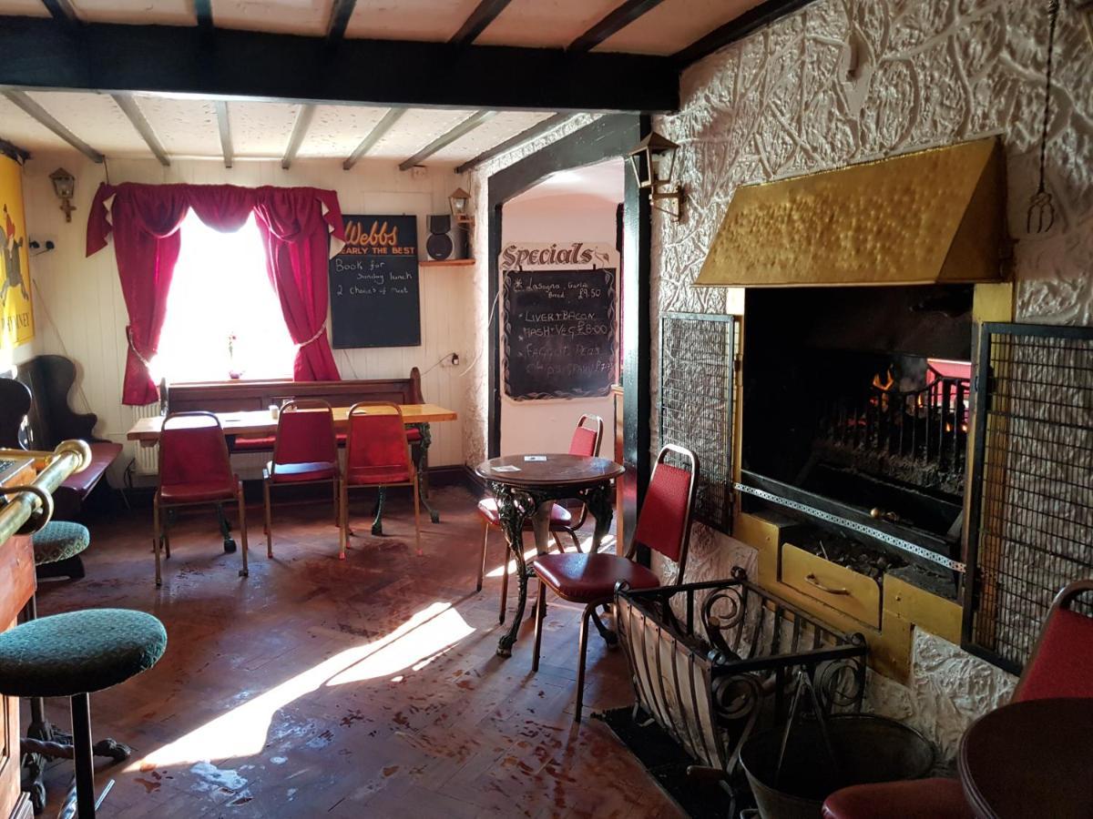 Prince Of Wales Inn Rhymney 외부 사진