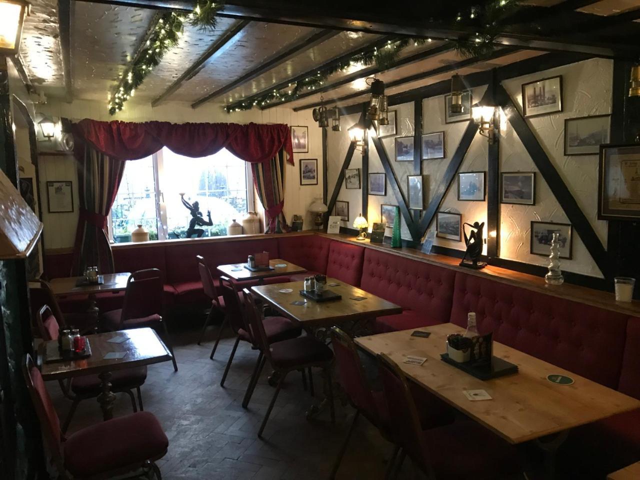 Prince Of Wales Inn Rhymney 외부 사진